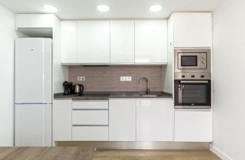 Cornella de Llobregat Apartment | Picasso Suites Cornellá