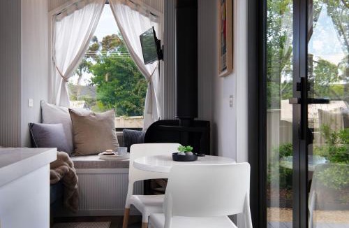 Hepburn House | Piccola Blu Tiny House