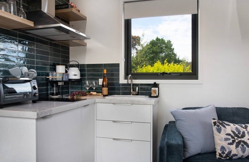 Hepburn House | Piccola Blu Tiny House