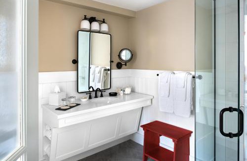 Wolfeboro Hotel | Pickering House