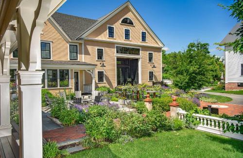 Wolfeboro Hotel | Pickering House