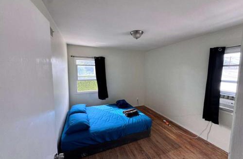 Pico - Robertson Hostel | Pickford Vibe near Beverly Hills