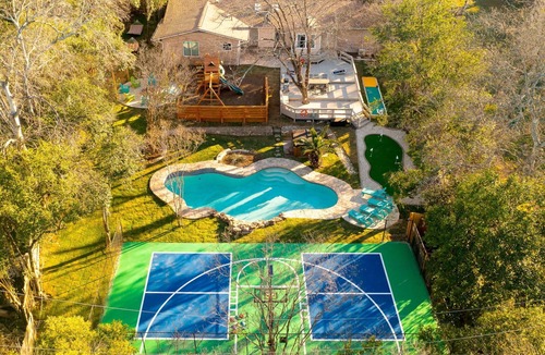 Oak Park - Northwood House | Pickleball & Heated Pool & Game Room & Mini Golf