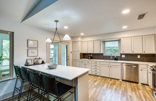 Kemp House | Pickleball/Sport Court: Spacious Kemp Home!