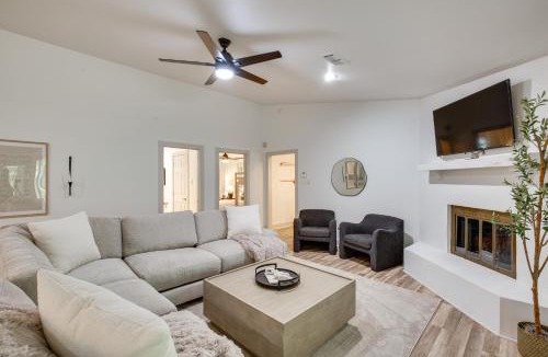 Kemp House | Pickleball/Sport Court: Spacious Kemp Home!