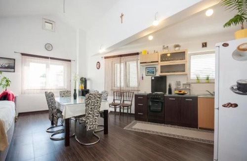 Vodice Apartment | Pico Bello