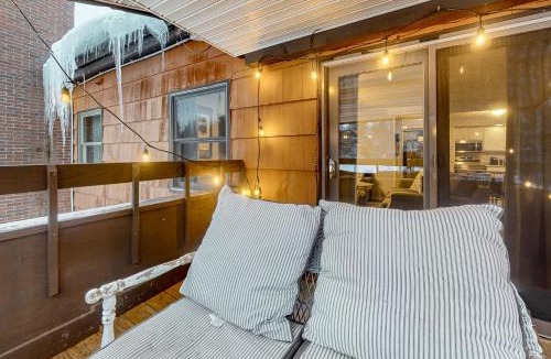 Mendon Apartment | Pico Mountain Perch, Unit B22