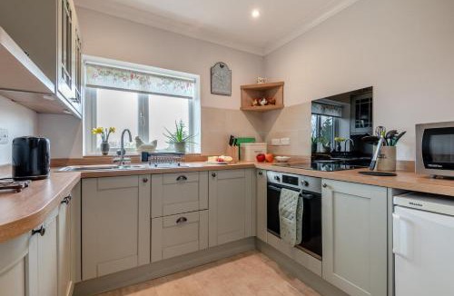 Westbury House | Picquet View