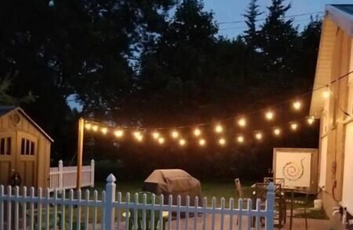 Prince Edward House | Picton Retreat: Cozy, Stylish and Steps to Downtown