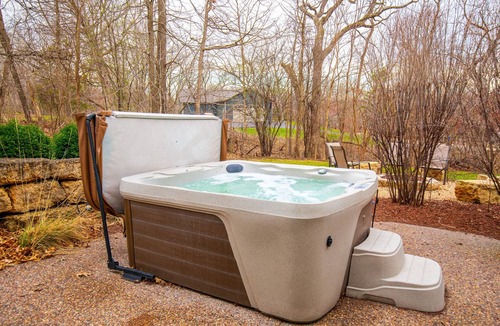 The Galena Territory House | Picture Perfect Galena Getaway on Golf Course | 4 Bed 4 Bath | Hot Tub & FirePit