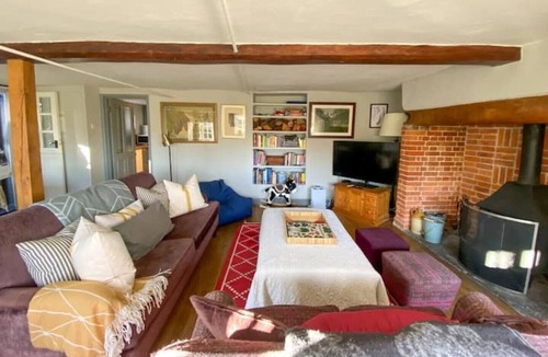 East Knoyle Cottage | Picturebook Thatch Cottage