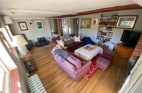 East Knoyle Cottage | Picturebook Thatch Cottage