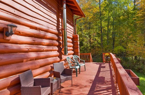 Mayfield Cabin | Picturesque Cabin - Lake Access, Arcade, Fireplace