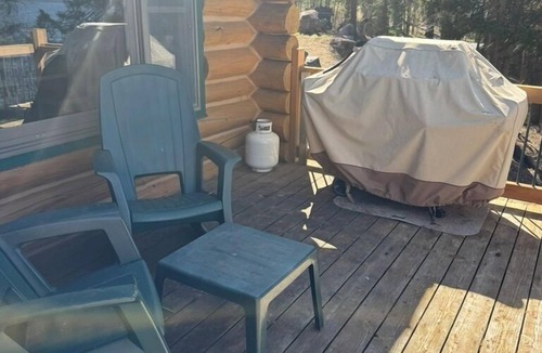 Seeley Lake Cabin | Picturesque cabin on Placid Lake for a relaxing getaway