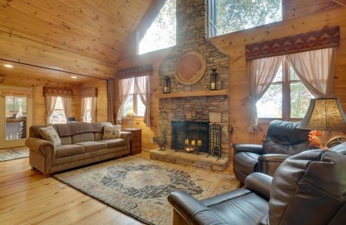 Clayton House | Picturesque Clayton Cabin w/Mountain Views!