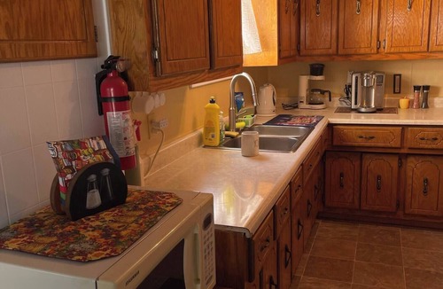 La Scie House | Picturesque Harbour View, Spacious Privte Home, Unplugged,Quiet and Peaceful
