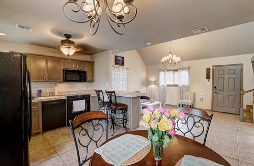 Medicine Park House | Picturesque Mountain View near Fort Sill