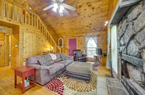 Octavia House | Picturesque Oklahoma Cabin on 80 Acres w/Views!