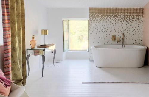 Sainte-Hermine Bed & Breakfast | Piece of Pai