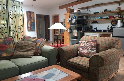 Santa Fe House | Pied a Terre in Gated Private Oasis