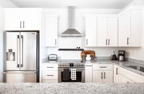 Batesville Apartment | Piedmont Place 301| Lux Vineyard & Brewery Getaway in the Heart of Crozet | Pet Friendly