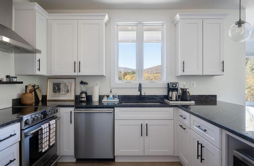 Batesville Apartment | Piedmont Place Suite 304 - near vineyards!
