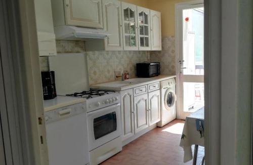 La Seyne-sur-Mer Apartment | PIEDS DANS L'EAU