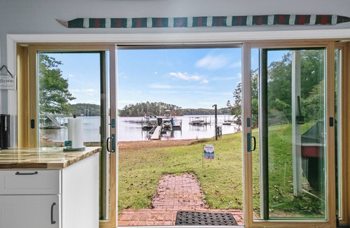 Gainesville Apartment | Pier 39 on Lake Lanier. #1 Rated rental in Gainesville!