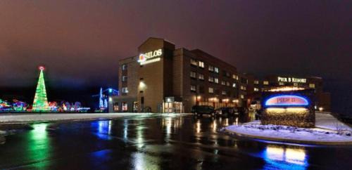 Downtown - Waterfront Hotel | Pier B Resort