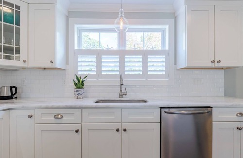 Narragansett Pier House | Pier Gem: Walk to Beach, Shops & Dining