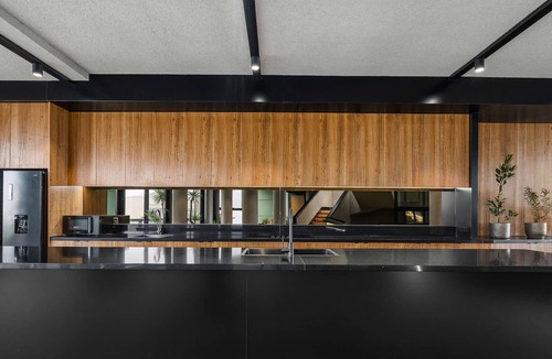 Patterson Lakes House | Pier One Luxe Riverside Living