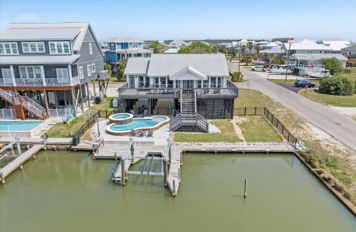 Royal Lagoons House | Pier Pressure - 301 Port Royal St