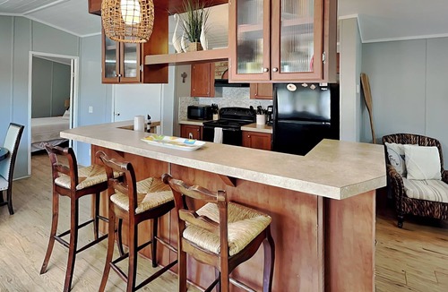 Rockport Cottage | Pier Pressure by Miss Kitty’s