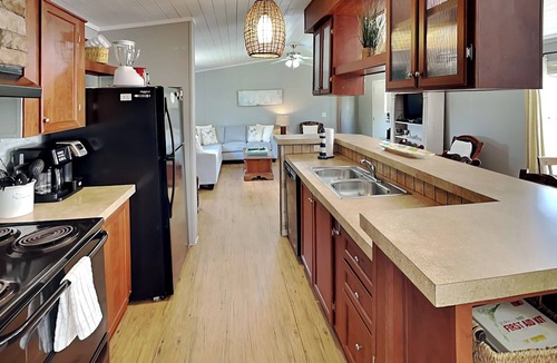 Rockport Cottage | Pier Pressure by Miss Kitty’s