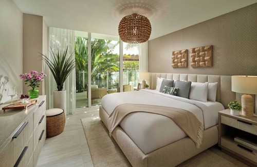Barrier Island Hotel | Pier Sixty-Six (Pier 66)