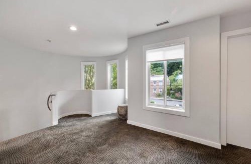 Piermont Villa | Piermont Waterfront Villa!