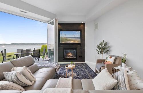 Piermont Villa | Piermont Waterfront Villa!