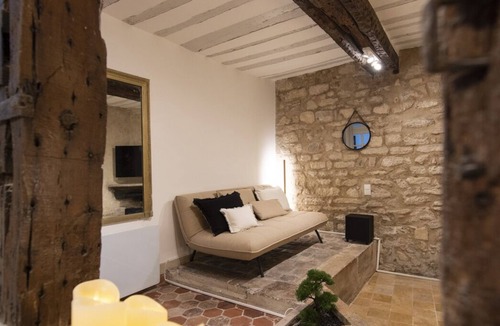 Arts-et-Metiers Apartment | Pierre à Feu, 1BR/1BA, 3 people