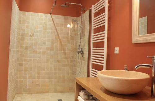 Castera-Bouzet Bed & Breakfast | Pierre de Lomagne Room with Shared Pool