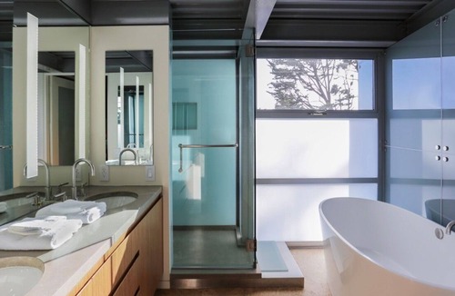 Western Malibu House | Pierre Koenig Beachfront Villa on Broad Beach!