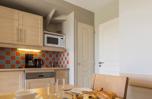 Port-en-Bessin-Huppain House | Pierre & Vacances Residence Le Green Beach