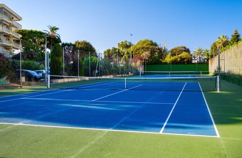 Saint-Laurent-du-Var House | Pierre & Vacances Residence Heliotel Marine