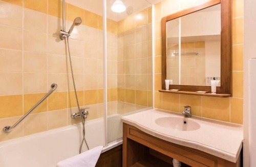 Ax-les-Thermes Apartment | Pierre & Vacances Residence Les Trois Domaines *** - Standard 4 People Studio