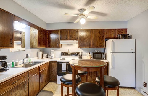 Pierre Apartment | Pierre Vacation Rental - 9 Mi to Oahe Dam!