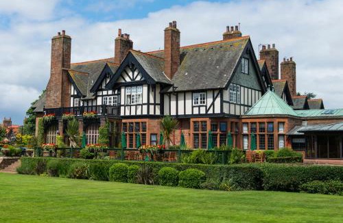 Troon Hotel | Piersland House