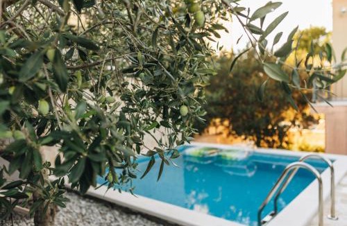 Cove Tri Zala (Zrnovo) Apartment | Pietro