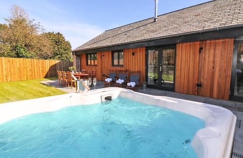 Falmouth House | Pig House, Boskensoe Barns