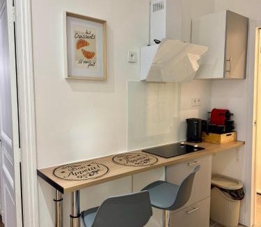 Pigalle Apartment | Pigalle Square - Modern apartment steps away from Moulin Rouge
