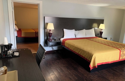Pigeon Forge Hotel | Pigeon Forge Parkway Inn