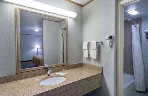 Pigeon Forge Hotel | Pigeon Forge Parkway Inn